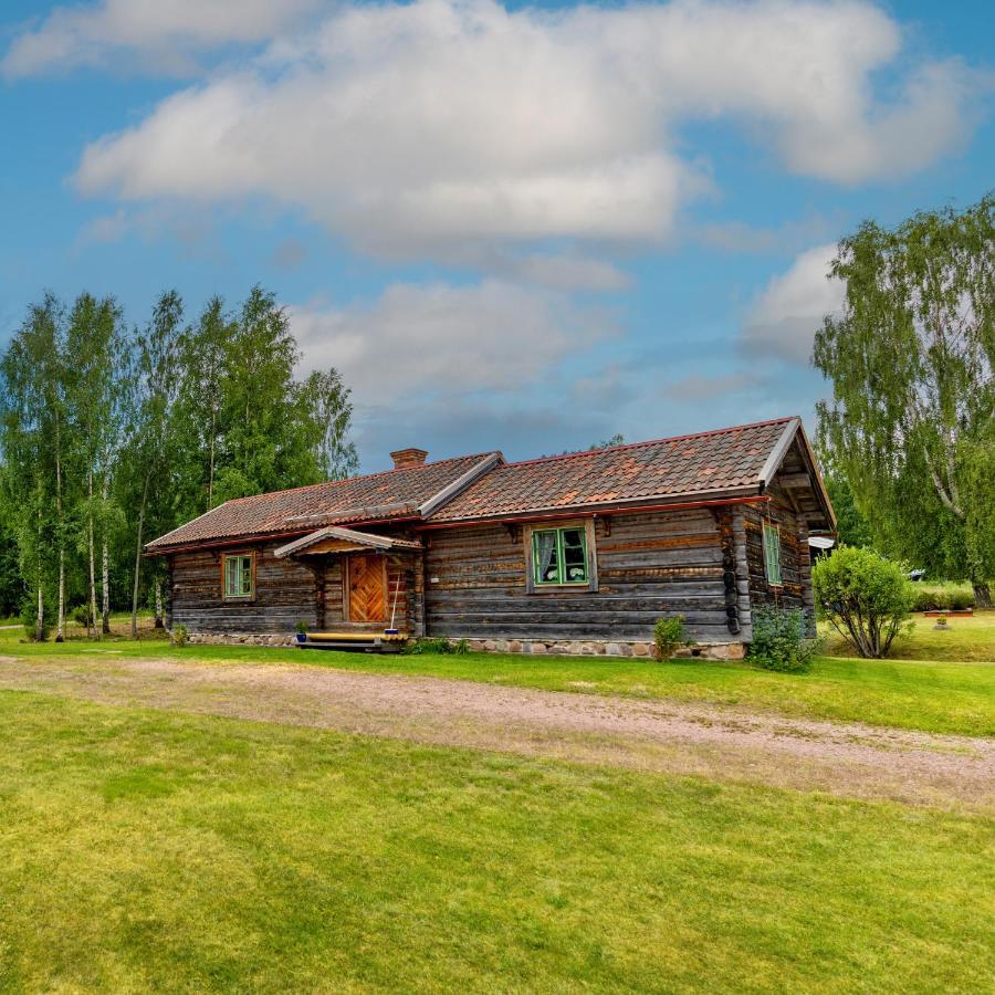 Traditionell Timmerstuga - Mora, Gesunda Solleron ภายนอก รูปภาพ